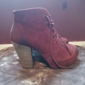 Steve Madden bootie